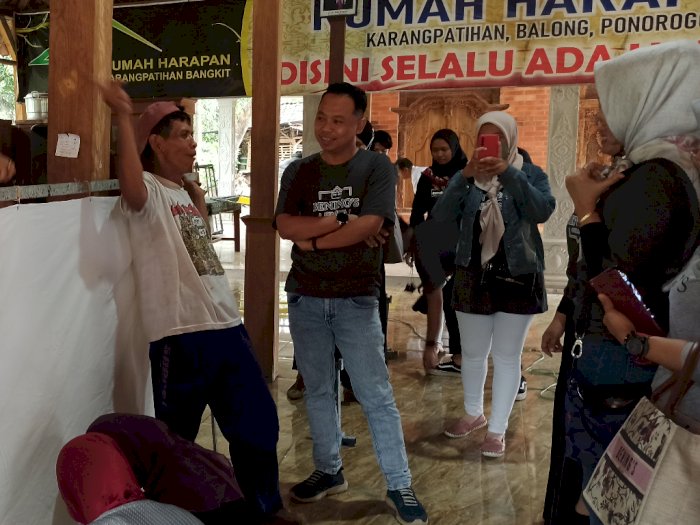 Sosok Eko, Ubah 'Kampung Idiot' Miskin Jadi Desa Keren Bikin Jokowi Kagum 