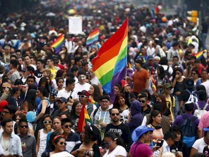 Bendera LGBT Berkibar di Indonesia, Ingat Kisah Nabi Luth dan Kaum Sodom yang Dimusnahkan