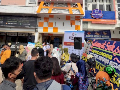 Banyak Permintaan, Bolu Stim Menara Buka Outlet Resmi Keduanya di Medan Johor