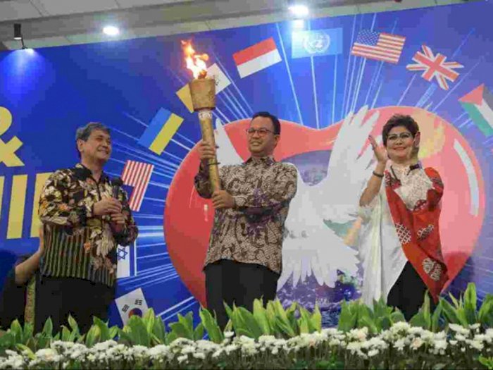 Hadiri Lawatan Obor Paskah 2022, Anies: Jakarta Rumah bagi Semua Umat Beragama