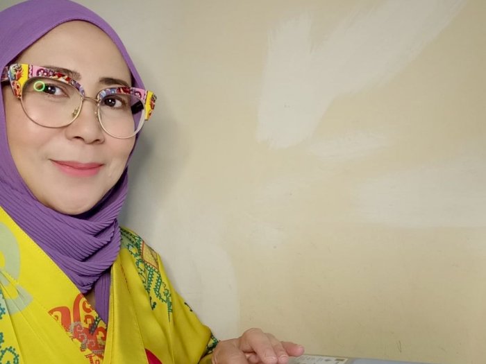 Busana Muslim Terbaik di Daerah Tropis ala Jeny Tjahyawati