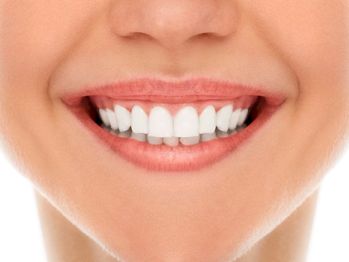 Cegah Gigi Kuning Gak Cuma Sikat Gigi, Lakukan 5 Tips Ini Biar Tetap Putih