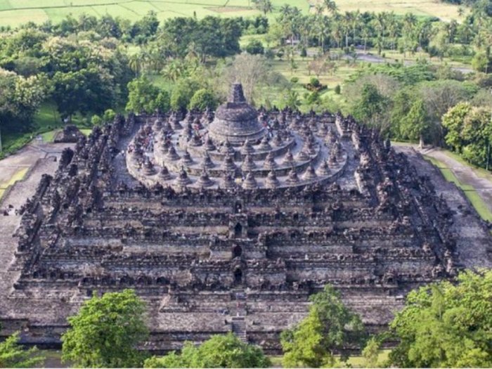 Tere Liye Sindir Harga Tiket Candi Borobudur Berlapis: Selamat Datang di Sistem Kasta Baru