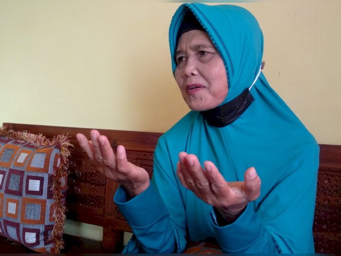 Sisihkan Gaji 20 Tahun, Pembantu Rumah Tangga Ini Akhirnya Naik Haji