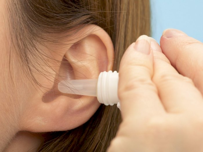 5 Obat Tetes Telinga yang Bagus untuk Mengeluarkan Kotoran