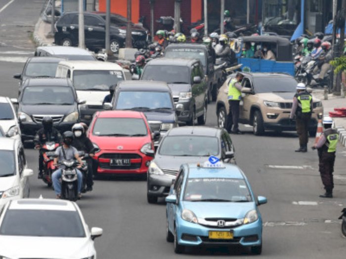 Perluasan Gage Bikin Macet Jalan Alternatif, Warga Jakarta Diminta Naik Transportasi Umum 