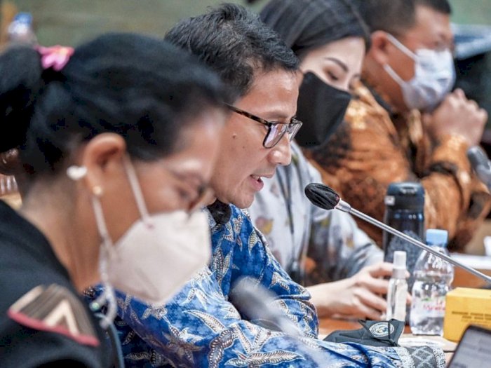 Soal Harga Tiket Naik Candi Borobudur Rp750 Ribu, Menparekraf Sandiaga: Bukan Komersial