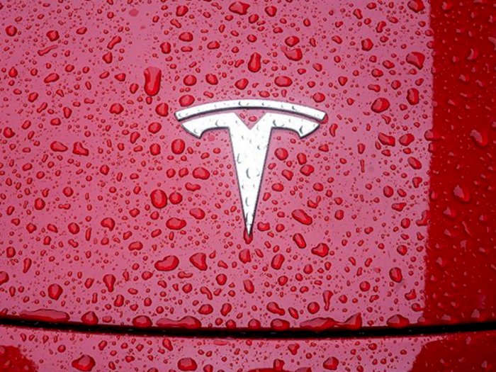 Sistem Autopilot Bermasalah di Mobil Tesla Semakin Jelas setelah Adanya Kecelakaan