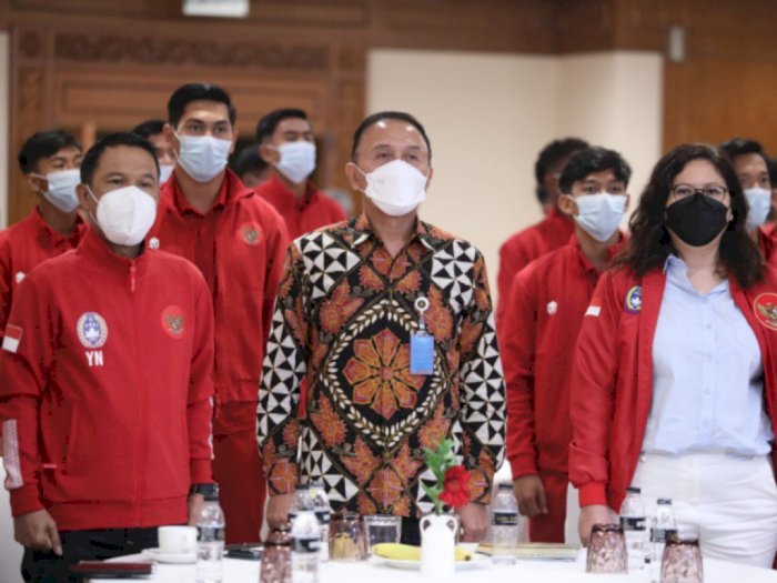 Indonesia Lolos ke Piala Asia 2023, Iwan Bule Disebut Man of the Match Dunia Akhirat!