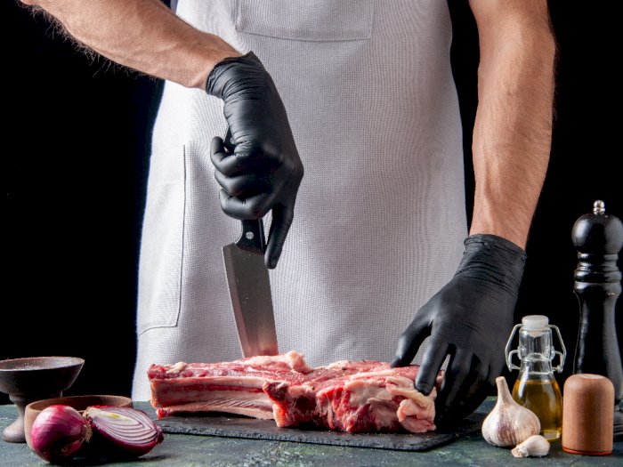 Kerap Dipandang Sebelah Mata, Tukang Potong Daging Profesi Menjanjikan di Dunia Kuliner