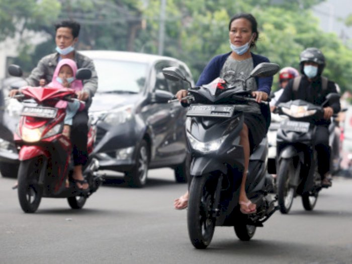 Korlantas Tegaskan tak Ada Penilangan untuk Pemotor yang Pakai Sandal Jepit