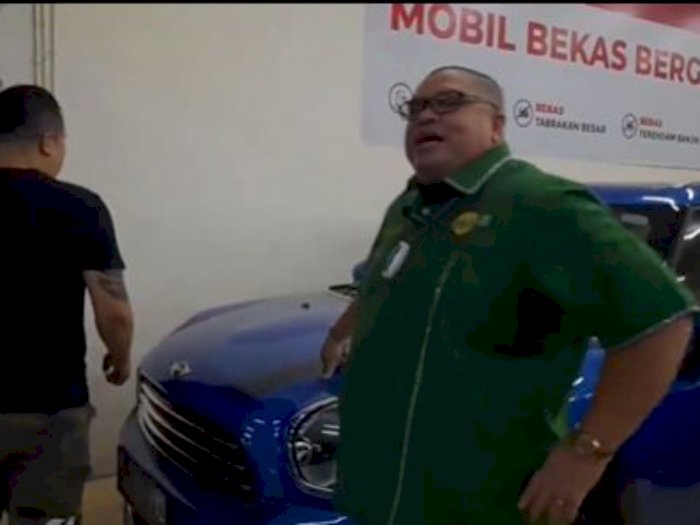 Ngaku Beli Baru Secara Tunai, Razman Nasution Kok Datangi Dealer Mobil Bekas?