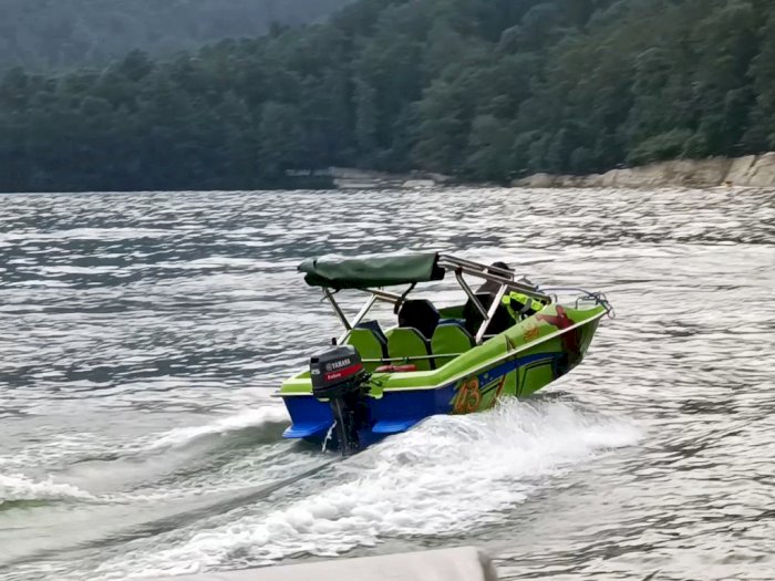 Naik Speedboat Gila-gilaan di Telaga Sarangan, Berani Uji Nyali?