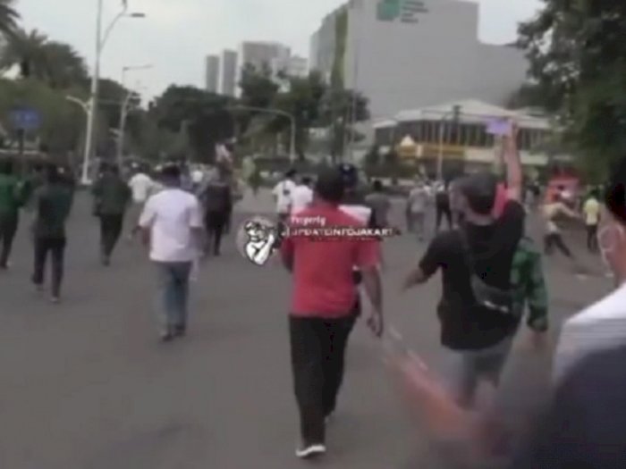 Viral! Demo Tuntut Turunkan Ketum PPP di Jakpus Berujung Ricuh