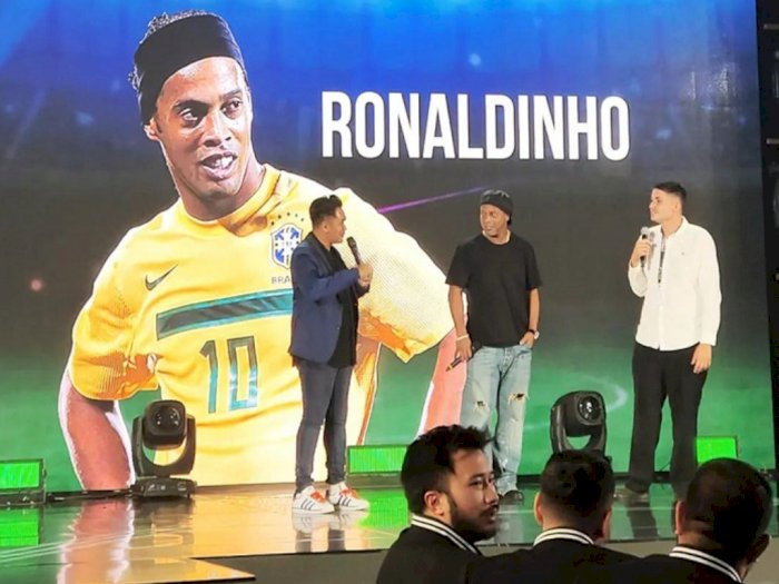 Bangga! Ronaldinho: Saya Sangat Mengenal Sepak Bola Indonesia!