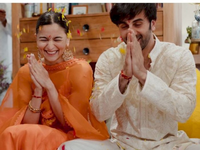 Selamat! Alia Bhatt Umumkan Hamil Anak Pertama dengan Ranbir Kapoor