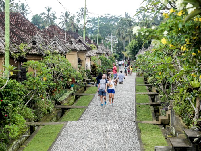 Ternyata Pria Desa Penglipuran Bali Diharamkan Poligami! Jika Melanggar Ini Ancamannya! 