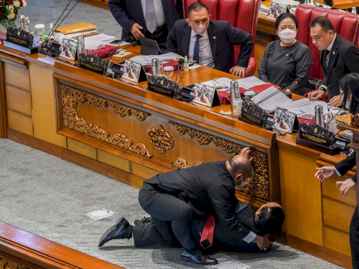 Wakil Ketua Banggar DPR Jatuh Usai Beri Laporan ke Puan, Ternyata Punya Riwayat Hipertensi