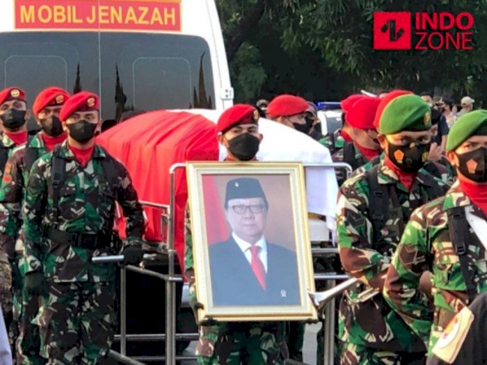 Masih Berduka, PDIP Serahkan Pengganti Tjahjo Kumolo di Menpan RB ke Presiden Jokowi