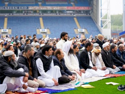 Blackburn Rovers kembali Persilahkan Umat Muslim di Inggris Salat Idul Adha di Ewood Park