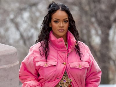 Rihanna Dinobatkan Sebagai Wanita Miliarder Termuda di Amerika Serikat