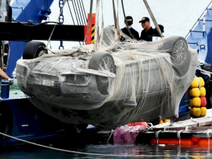 Kisah Tragis Satu Keluarga Korea Tenggelam di Dalam Mobil di Laut, Diduga Bunuh Diri