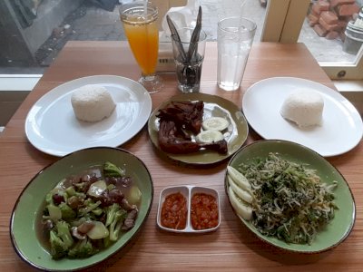 Di Resto Ini Kuliner Lombok dan Sunda Berpadu Jadi Satu, Gimana Rasanya?