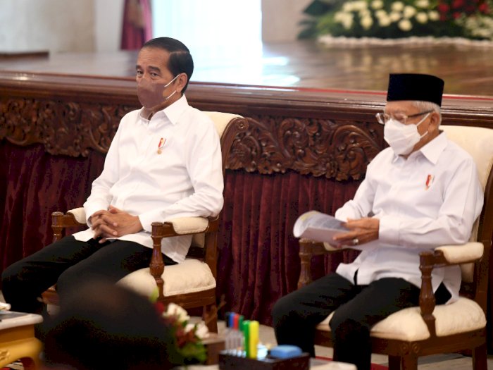 Presiden Jokowi Tegaskan di Dalam dan Luar Ruangan Tetap Harus Pakai Masker