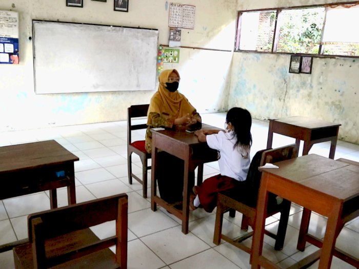 Miris! Azzam, Satu-satunya Siswa Baru di SD Negeri Solo: Tetap Semangat Meski Sendirian