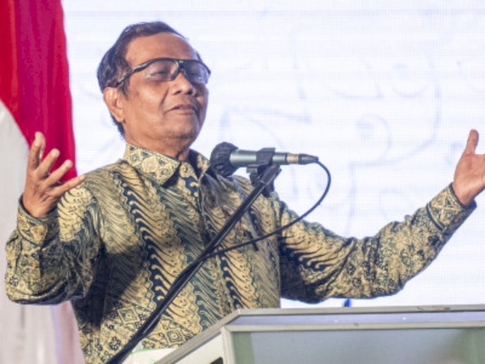 Presiden Jokowi Tunjuk Mahfud MD Sebagai Plt MenPAN-RB