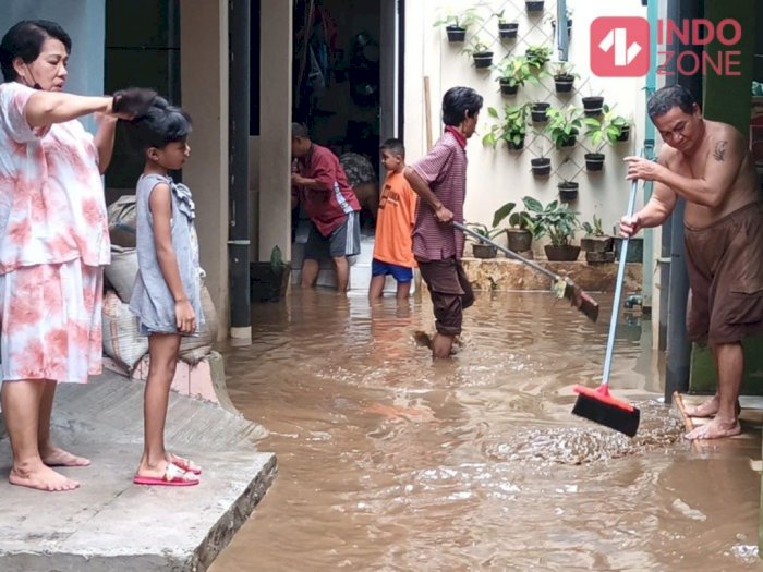 Hujan Deras dan Luapan Kali Ciliwung, Begini Kondisi Banjir di Kebon Pala Kampung Melayu