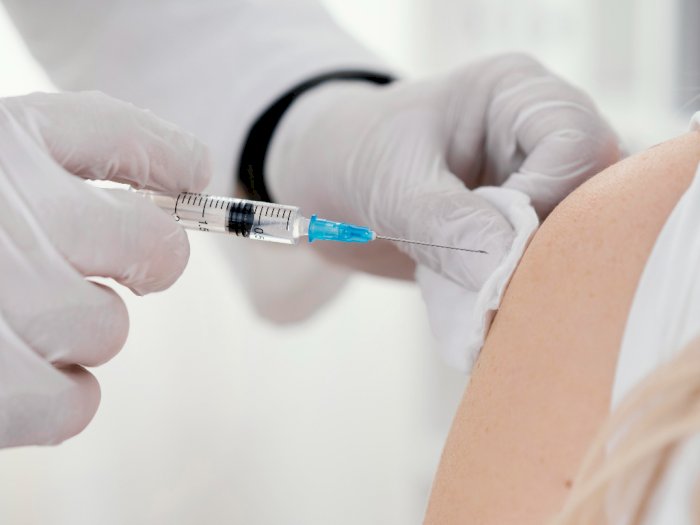 Mantap! Vaksin Pfizer-BioNTech & AstraZeneca Berikan Perlindungan Tinggi Terhadap COVID-19