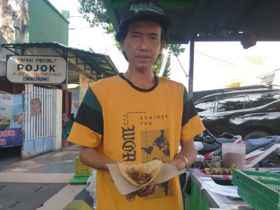 Leker Jadul di Tengah Kota Madiun, Ada Sejak 1960 Masaknya Masih Pakai Tungku dan Arang