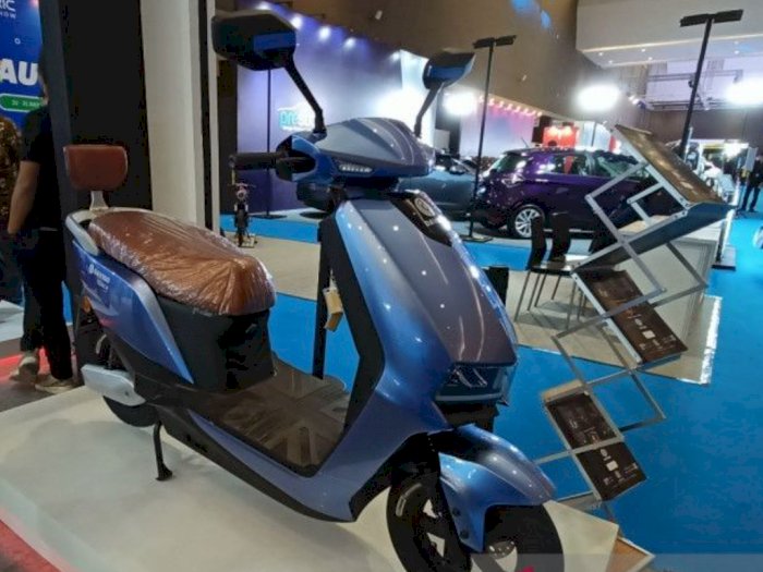 Sepeda Motor Listrik Space Jadi Andalan Davigo di Pameran PEVS 2022
