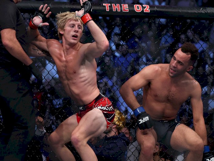 Terinspirasi Call of Duty: MW2, Petarung UFC Lakukan 'Teabag' saat Selebrasi Kemenangan
