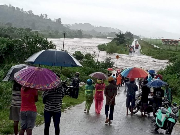 Cuaca Buruk, 3 Penerbangan ke Bandara Ambon Dialihkan, Termasuk Rombongan Ketua MPR 