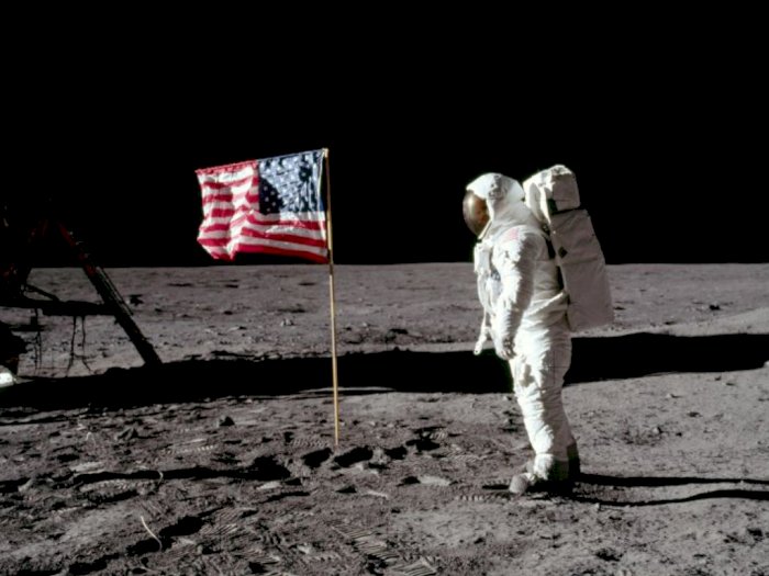 Wow! Jaket Bekas Astronaut Buzz Aldrin saat ke Bulan Terjual Rp40 M