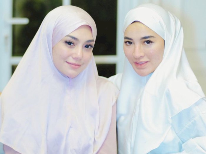 Potret Celine Evangelista Kenakan Hijab Jadi Sorotan, Netizen: Adem Mukanya