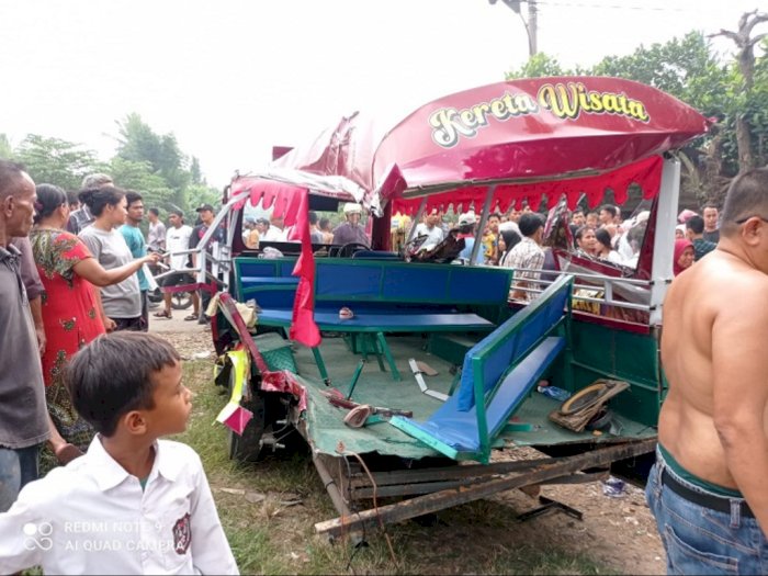 Buntut Kecelakaan Odong-odong di Serang, DPR Minta Seluruh Perlintasan Sebidang Ditutup 