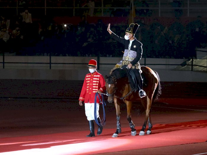 Gibran Rakabuming Tunggangi Kuda Bikin Bangga Penonton Pembukaan Asean Para Games 2022