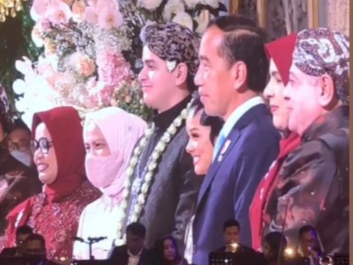 Jokowi Langgar Ucapannya Sendiri Wajib Masker Saat Hadiri Pernikahan Putri Anies Baswedan