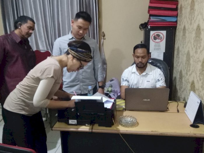 Potret Nikita Mirzani Wajib Lapor di Kantor Polisi, Pulang dari Luar Negeri