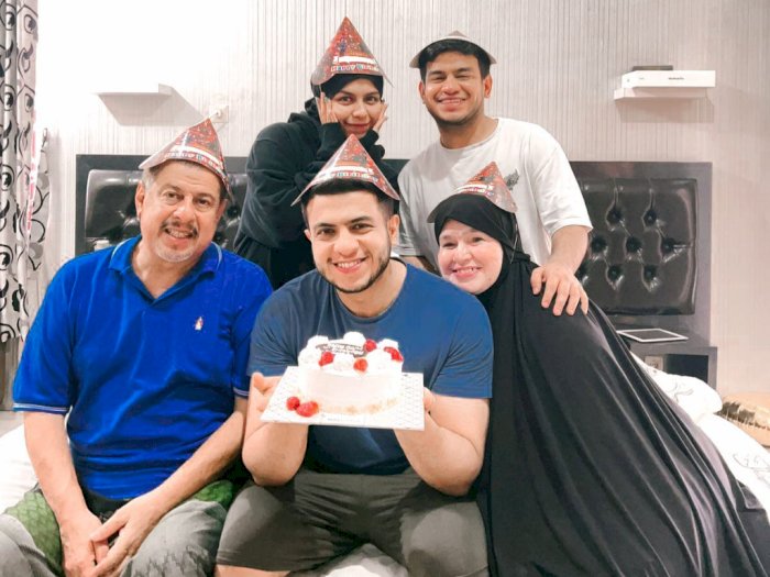 Fadil Jaidi & Keluarga Gagal Kasih Surprise Ultah ke Yislam Bikin Ngakak: Keluarga Random