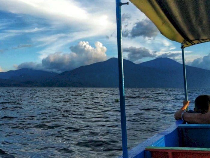 Danau Terluas Kedua di Sumatera Menyimpan Legenda Naga, Ceritanya Tragis! 