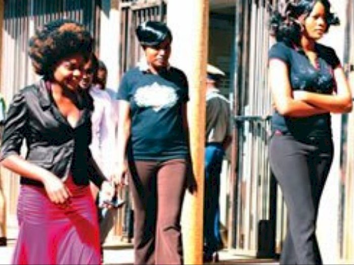 Gila! Sekelompok Wanita di Zimbabwe Nekat Menculik & Memperkosa Pria demi Ritual Pesugihan