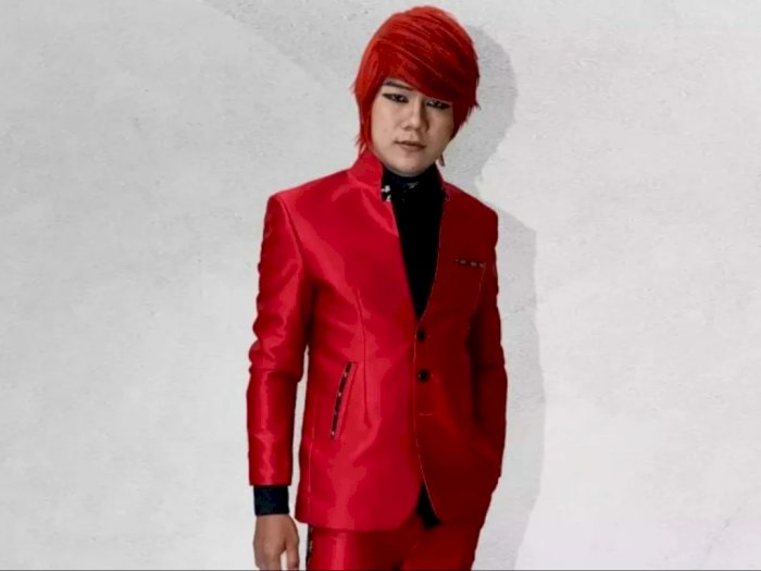Wig dan Kostum Merah Jadi Ciri Khas, Begini Tampilan Wajah Asli Pesulap Merah