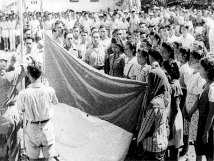 Mengulik Sejarah Upacara Bendera, Prosesi Pengibaran Bendera yang Penuh Rangkaian Adat