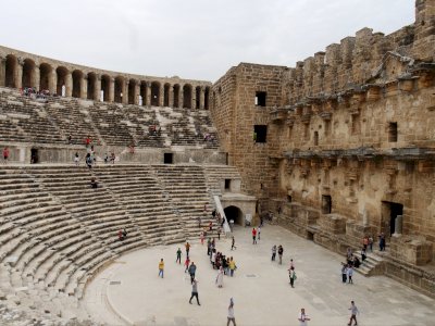 Teater Romawi Terbaik di Dunia Ini Pernah Jadi Istana Sultan Persia, Favoritnya Raffi-Gigi