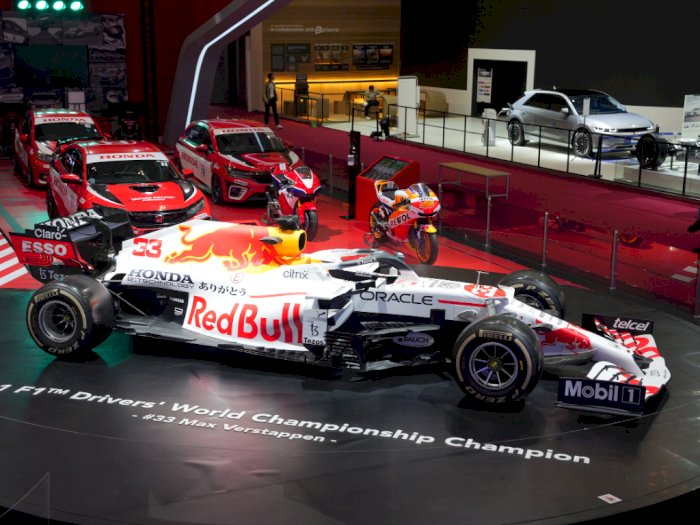 Wih! Ada Mobil Juara Dunia F1 Max Verstappen di GIIAS 2022, Nih Foto-fotonya