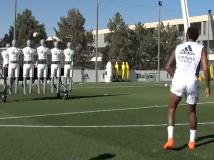 Real Madrid Punya Teknologi Baru Untuk Latih Free Kick Pemainnya, Keren Banget!